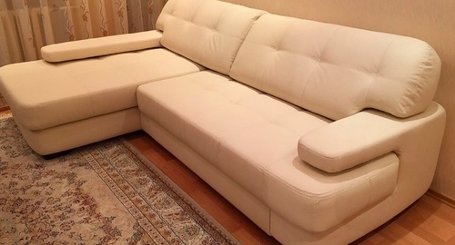 Обивка углового дивана.  Южноуральск